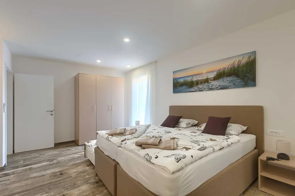 2-Bedroom Apartment in Novigrad for Up to 8