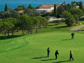 6-Bedroom Villa with Pool and Sauna in Vardica