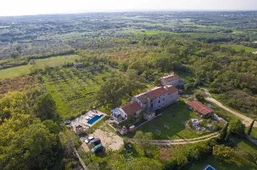 6-Bedroom Villa with Pool and Sauna in Vardica
