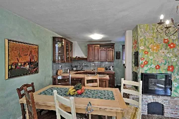 6-Bedroom Villa with Pool and Sauna in Vardica