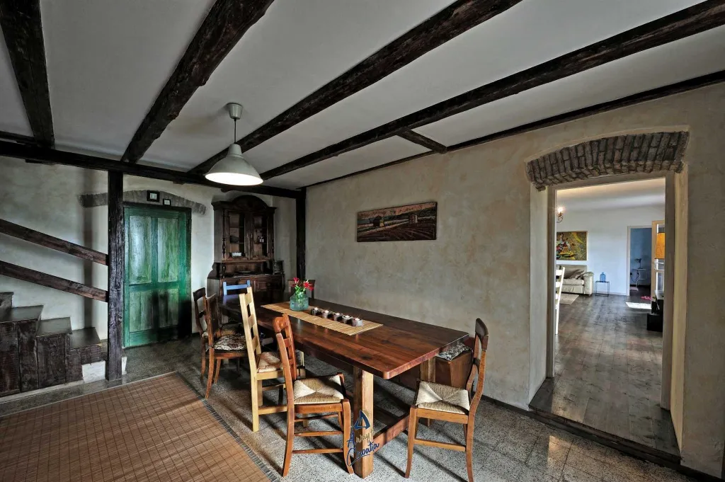 6-Bedroom Villa with Pool and Sauna in Vardica