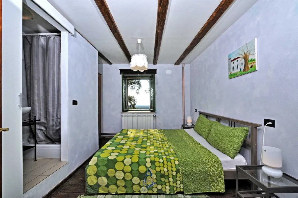 6-Bedroom Villa with Pool and Sauna in Vardica