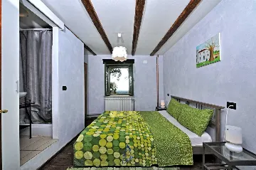 6-Bedroom Villa with Pool and Sauna in Vardica