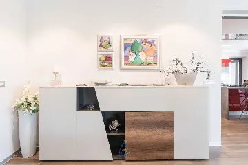 4-Bedroom Villa in Pican for up to 10 Guests