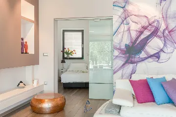 4-Bedroom Villa in Pican for up to 10 Guests