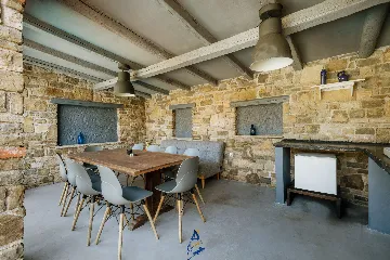 Makovci Villa with Pool for Up to 10 Guests