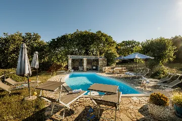 Makovci Villa with Pool for Up to 10 Guests