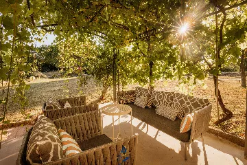 Makovci Villa with Pool for Up to 10 Guests