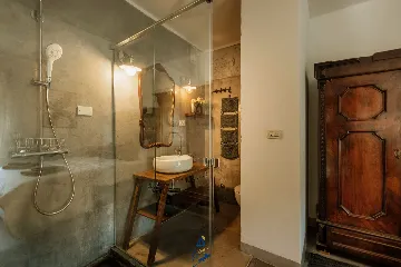 Makovci Villa with Pool for Up to 10 Guests