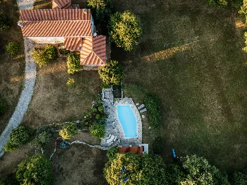 Makovci Villa with Pool for Up to 10 Guests