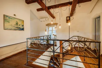 Makovci Villa with Pool for Up to 10 Guests