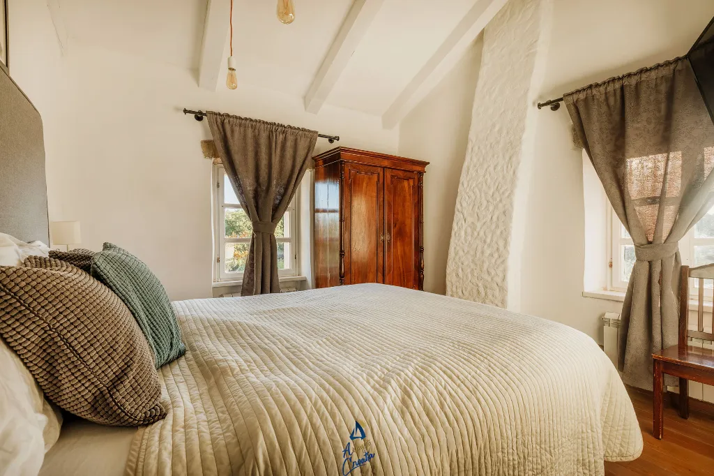Makovci Villa with Pool for Up to 10 Guests