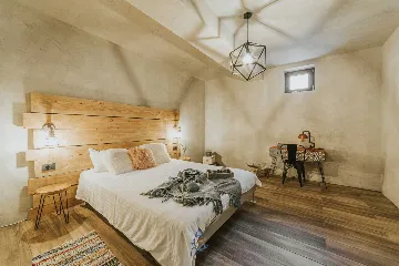 5-Bedroom Villa in Višnjan (Sleeps up to 12)