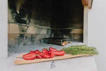 5-Bedroom Villa in Višnjan (Sleeps up to 12)