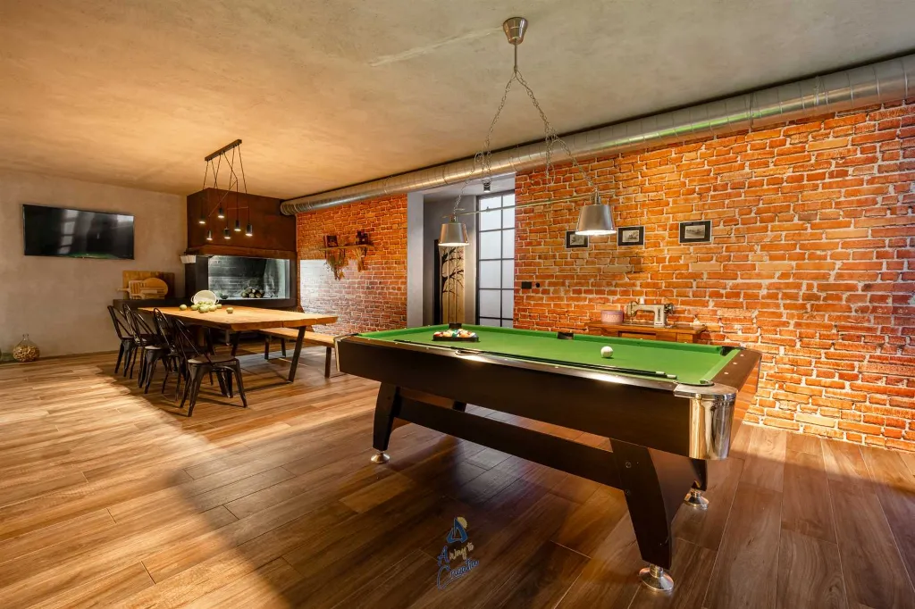5-Bedroom Villa in Višnjan (Sleeps up to 12)