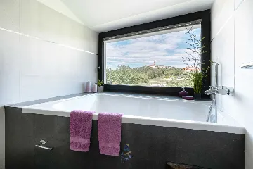 5-Bedroom Villa in Višnjan (Sleeps up to 12)