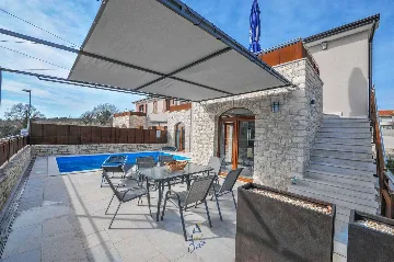3-Bedroom Villa with Private Pool in Novigrad