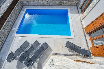 3-Bedroom Villa with Private Pool in Novigrad