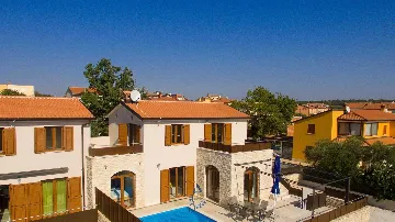 3-Bedroom Villa with Private Pool in Novigrad