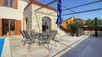 3-Bedroom Villa with Private Pool in Novigrad