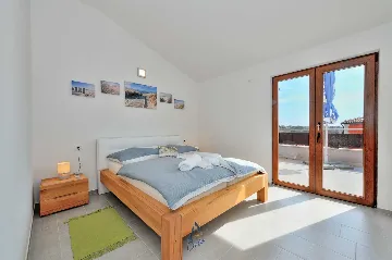 3-Bedroom Villa with Private Pool in Novigrad