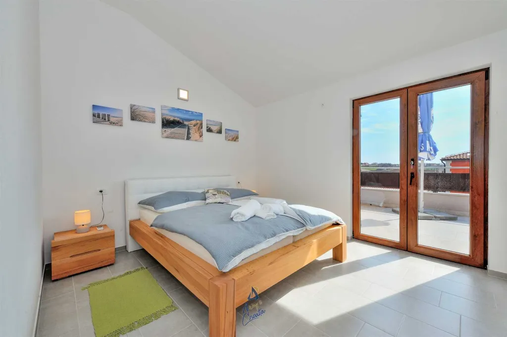 3-Bedroom Villa with Private Pool in Novigrad