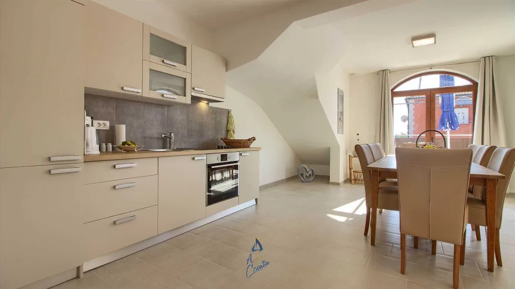 3-Bedroom Villa with Private Pool in Novigrad