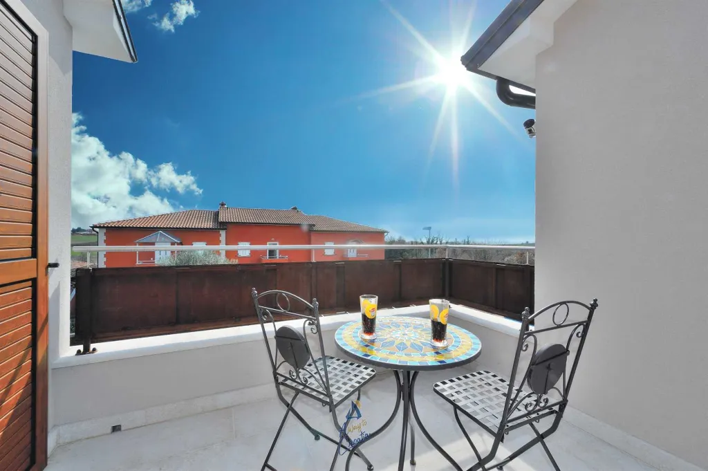 3-Bedroom Villa with Private Pool in Novigrad
