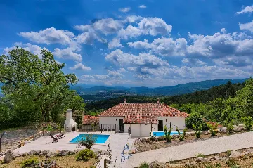 Buzet Villa for 14 Guests with Private Pools