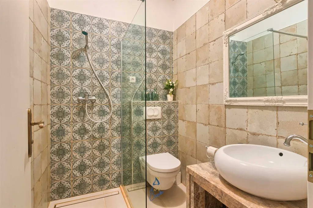 Buzet Villa for 14 Guests with Private Pools