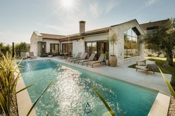 Tar Villa for 6 Guests with Heated Pool