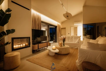 Tar Villa for 6 Guests with Heated Pool