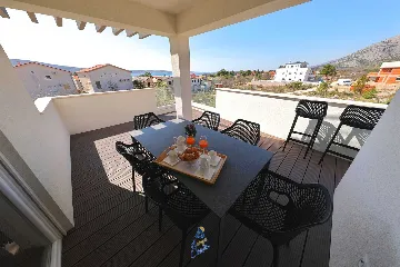 6-Bedroom Villa with Private Pool in Seline