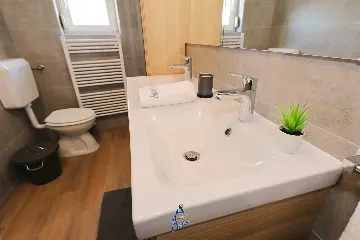 6-Bedroom Villa with Private Pool in Seline