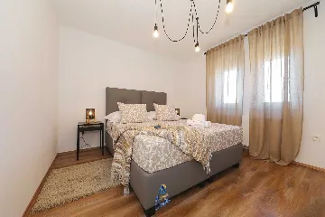 6-Bedroom Villa with Private Pool in Seline