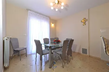 Novigrad Villa with Hydro Massage Pool for 8