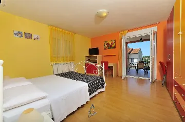 Novigrad Villa with Hydro Massage Pool for 8