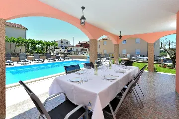 Novigrad Villa with Hydro Massage Pool for 8