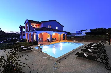 Novigrad Villa with Hydro Massage Pool for 8