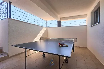 Modern 6-Bedroom Villa in Pula for Up to 14