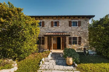 Pool Villa for 6 Guests in Buje, Croatia