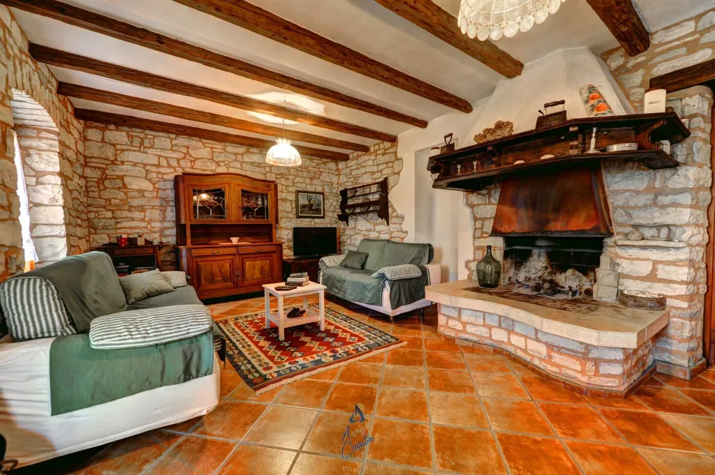 Pool Villa for 6 Guests in Buje, Croatia