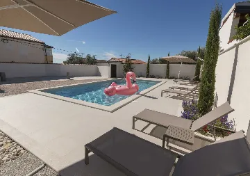 Valica 5-Bedroom Villa for Up to 11 Guests