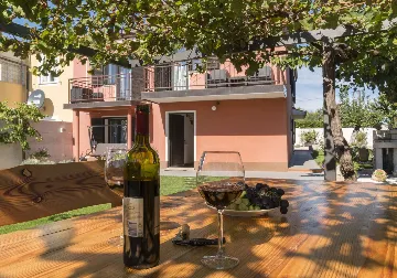 Valica 5-Bedroom Villa for Up to 11 Guests