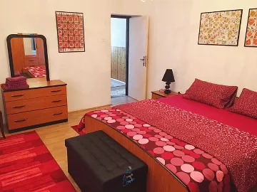 Valica 5-Bedroom Villa for Up to 11 Guests