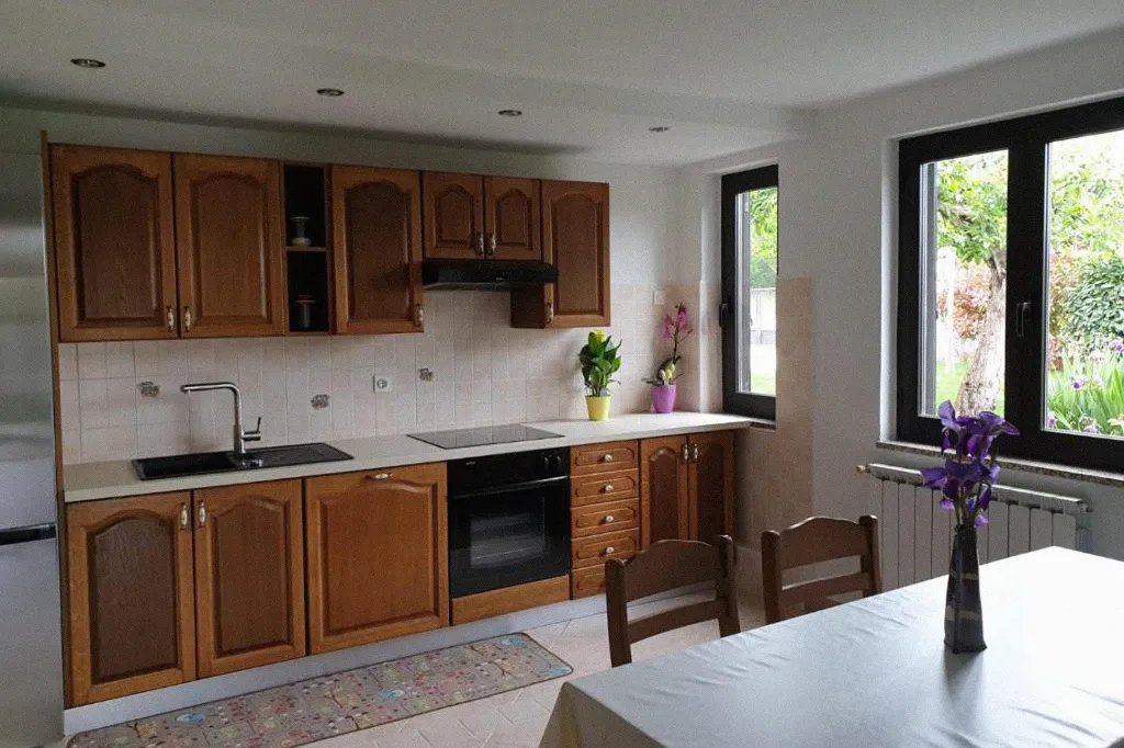 Valica 5-Bedroom Villa for Up to 11 Guests