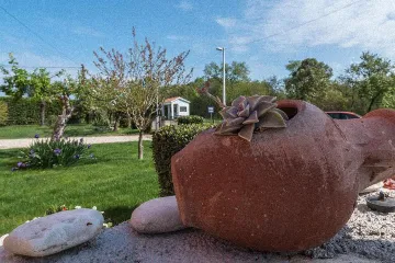 Valica 5-Bedroom Villa for Up to 11 Guests