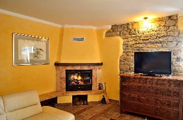 Livade 6-Bedroom Villa with Infinity Pool