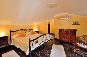 Livade 6-Bedroom Villa with Infinity Pool