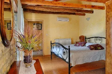 Livade 6-Bedroom Villa with Infinity Pool